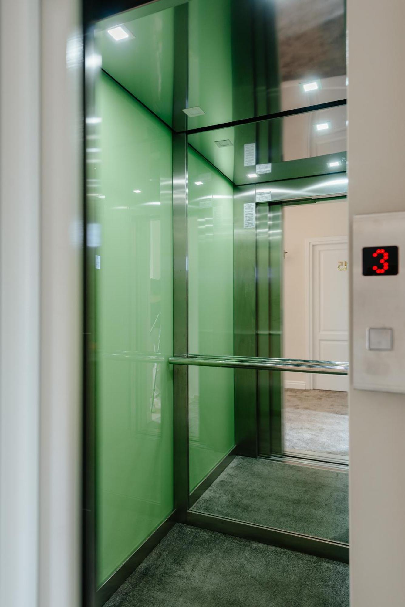 Ateneea Luxury Rooms Cluj Napoca Bagian luar foto
