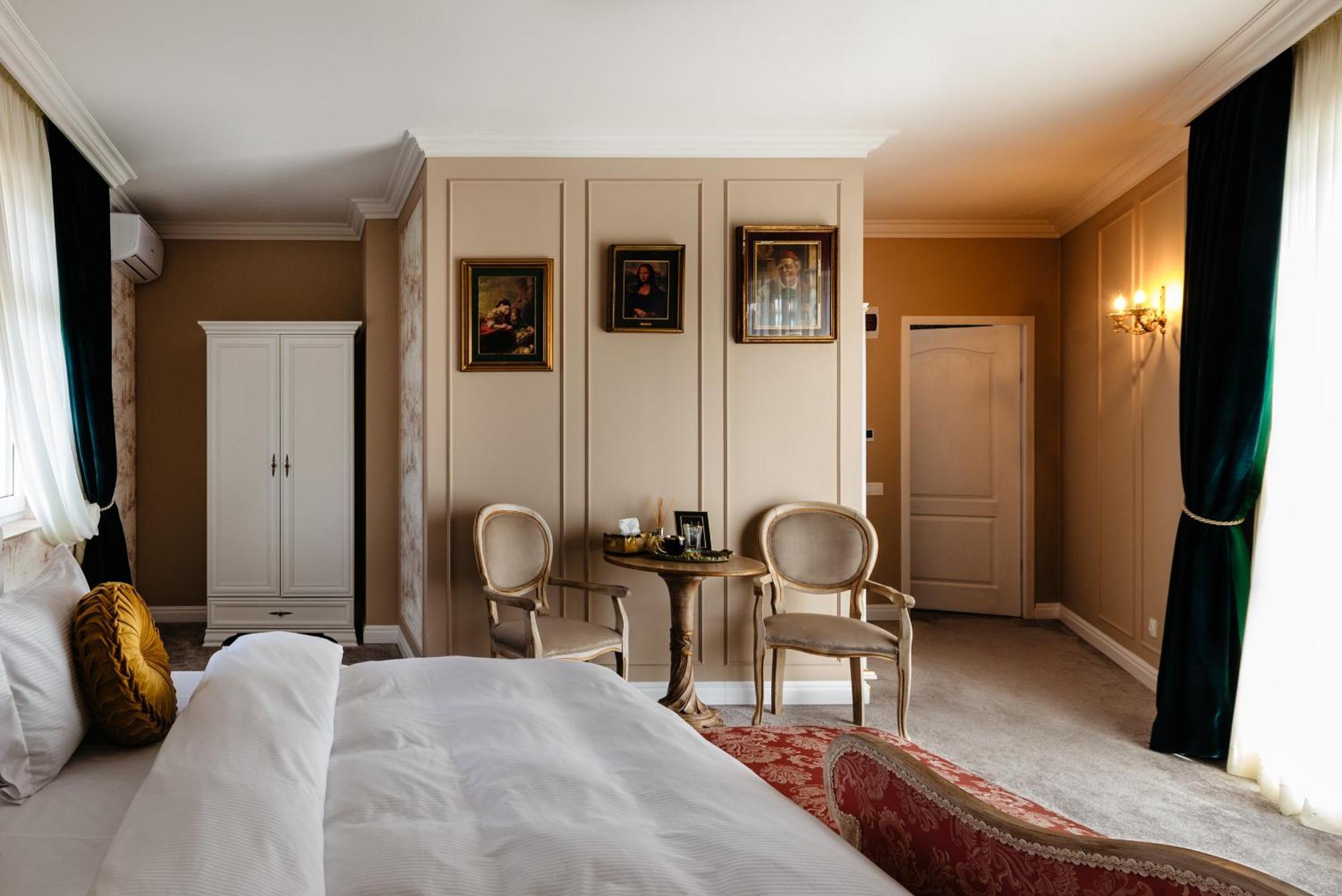 Ateneea Luxury Rooms Cluj Napoca Bagian luar foto