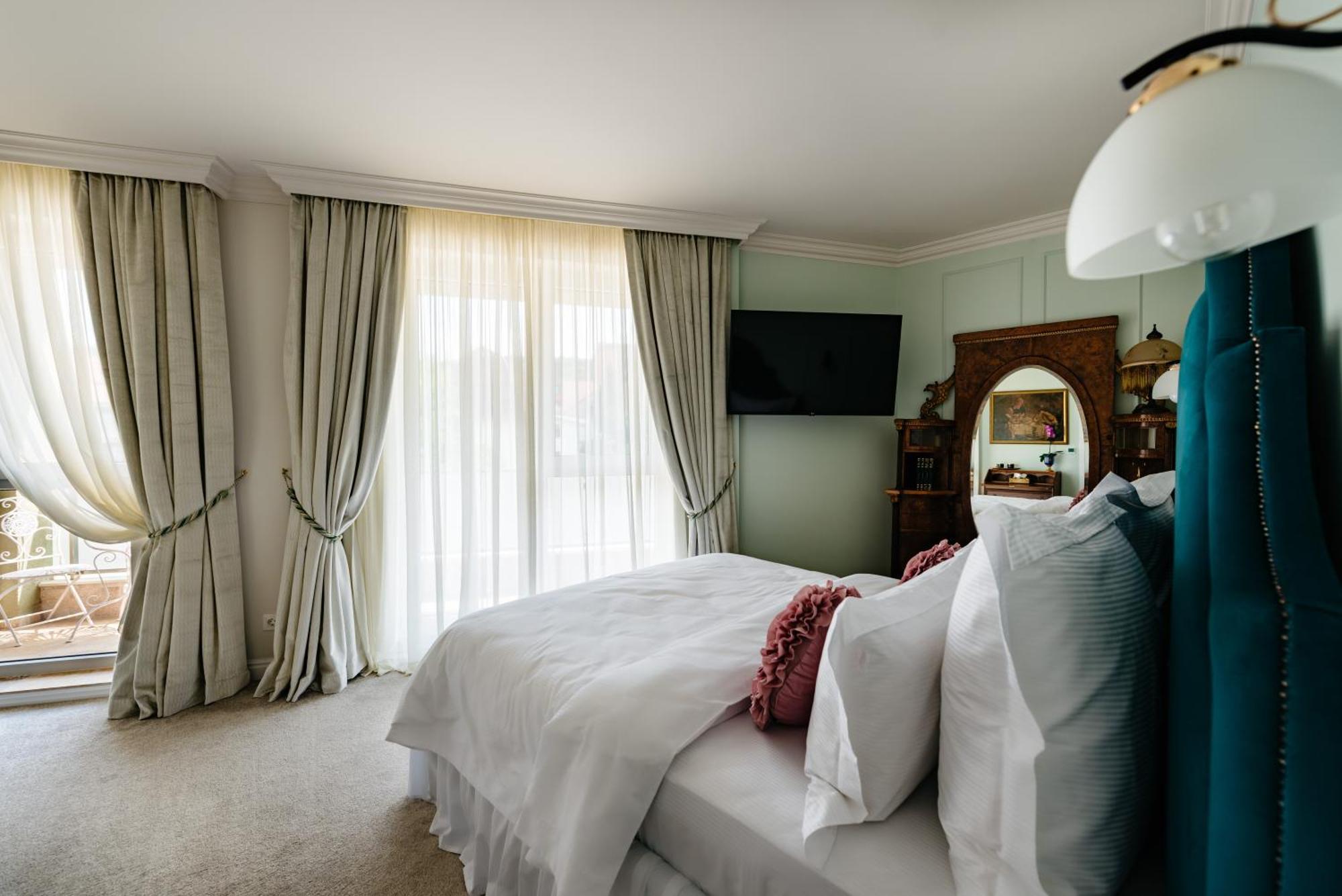 Ateneea Luxury Rooms Cluj Napoca Bagian luar foto