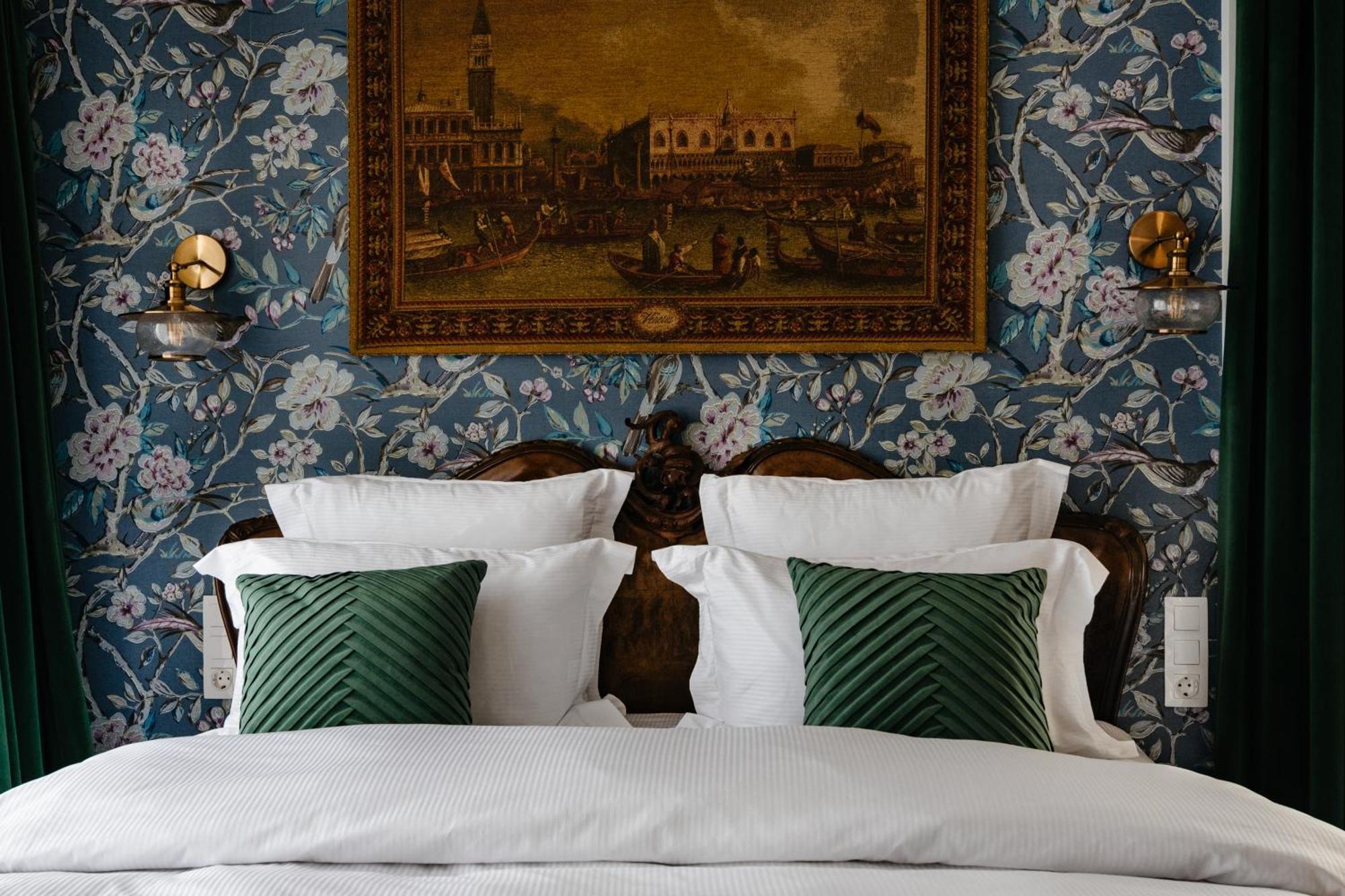 Ateneea Luxury Rooms Cluj Napoca Bagian luar foto