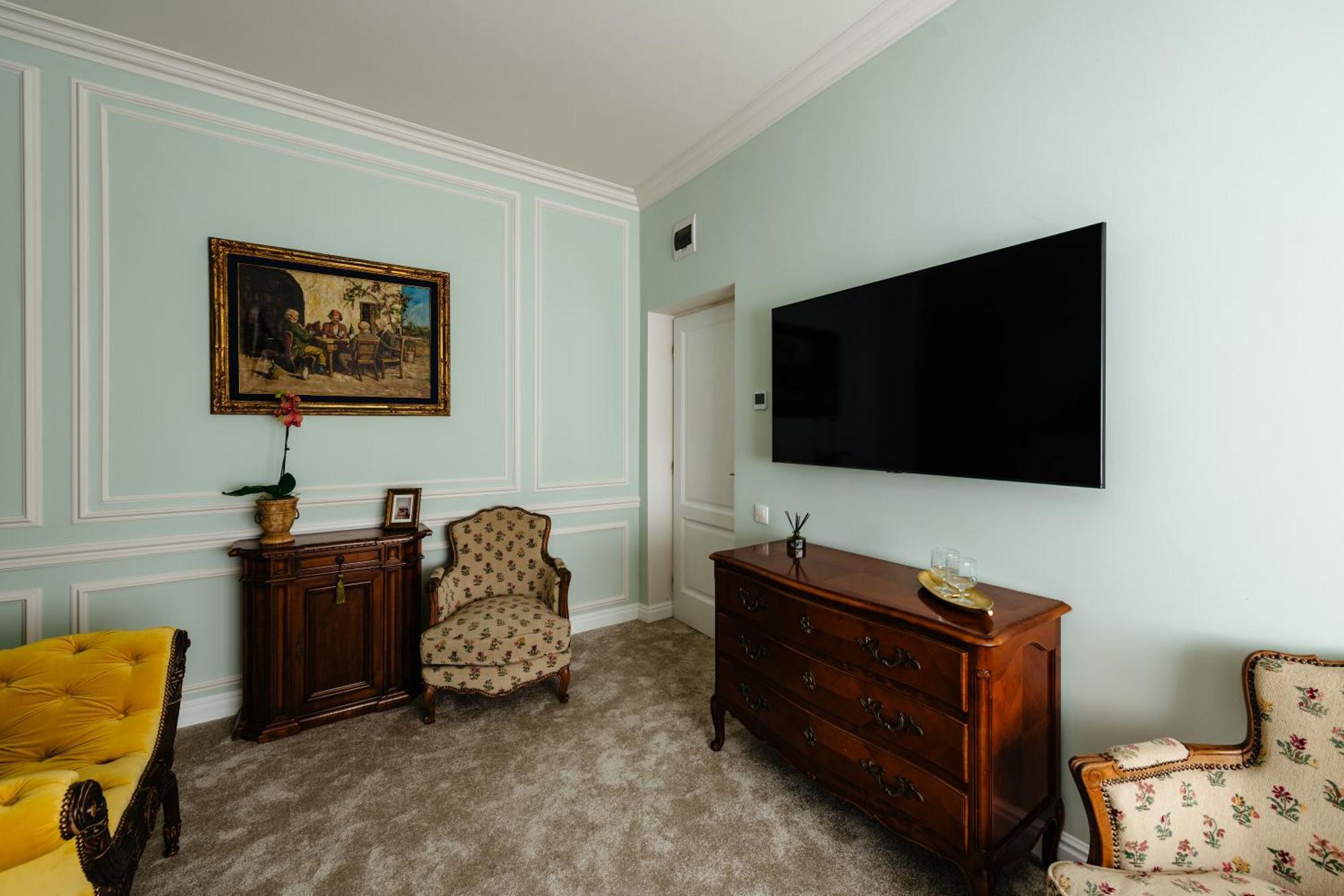 Ateneea Luxury Rooms Cluj Napoca Bagian luar foto