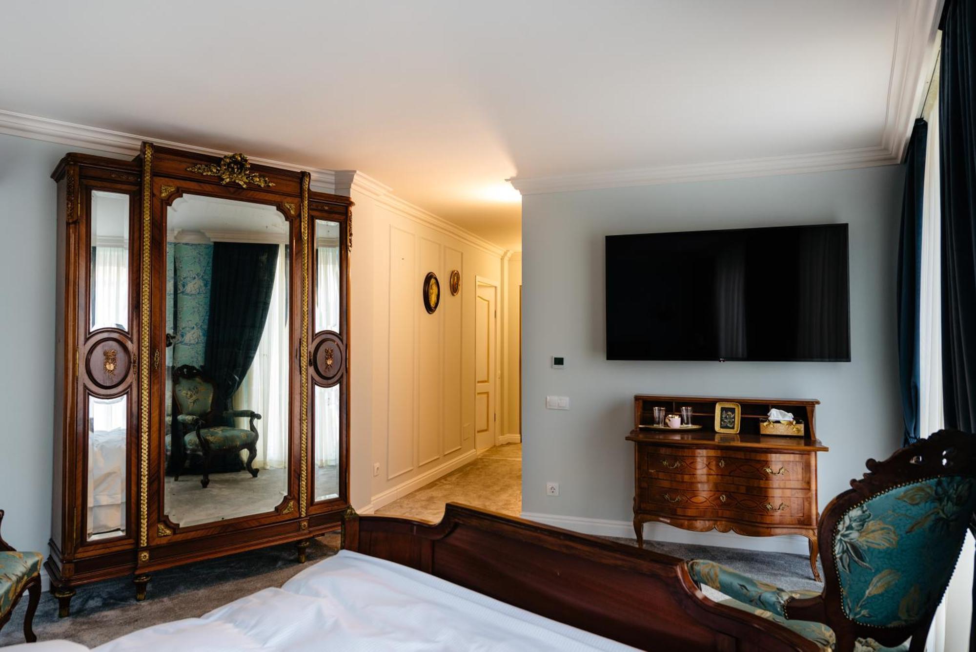 Ateneea Luxury Rooms Cluj Napoca Bagian luar foto