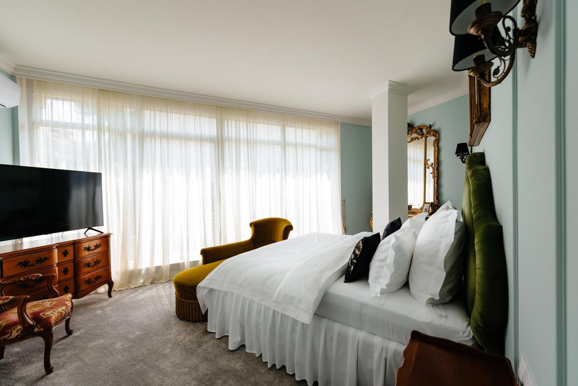 Ateneea Luxury Rooms Cluj Napoca Bagian luar foto